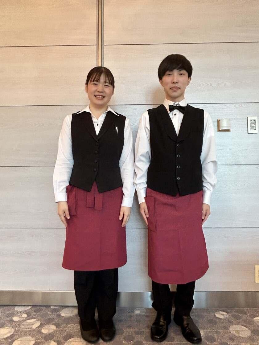 ホテルエルセラーン大阪　カフェ「銀木犀」の制服1