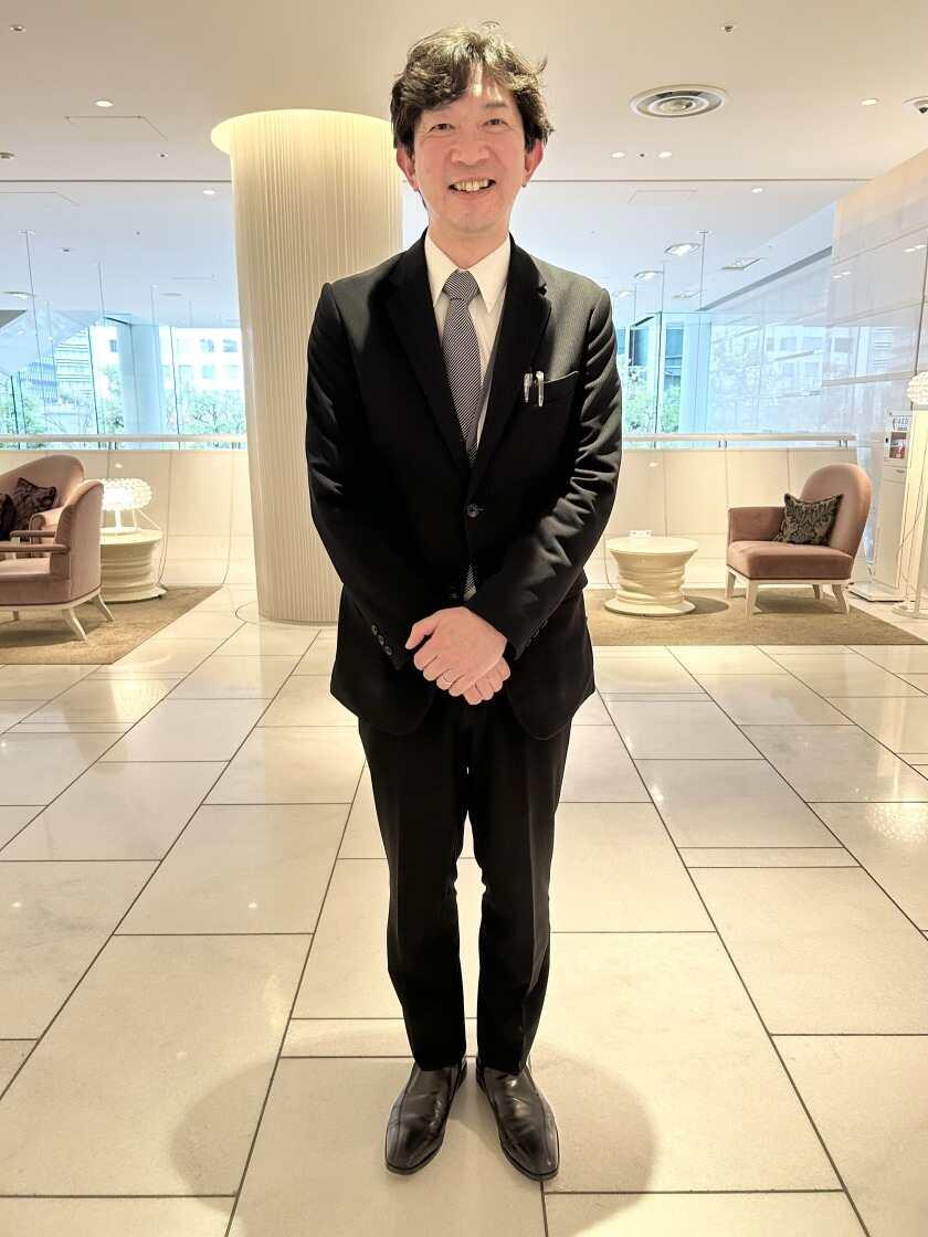 ホテル エルセラーン大阪の制服4