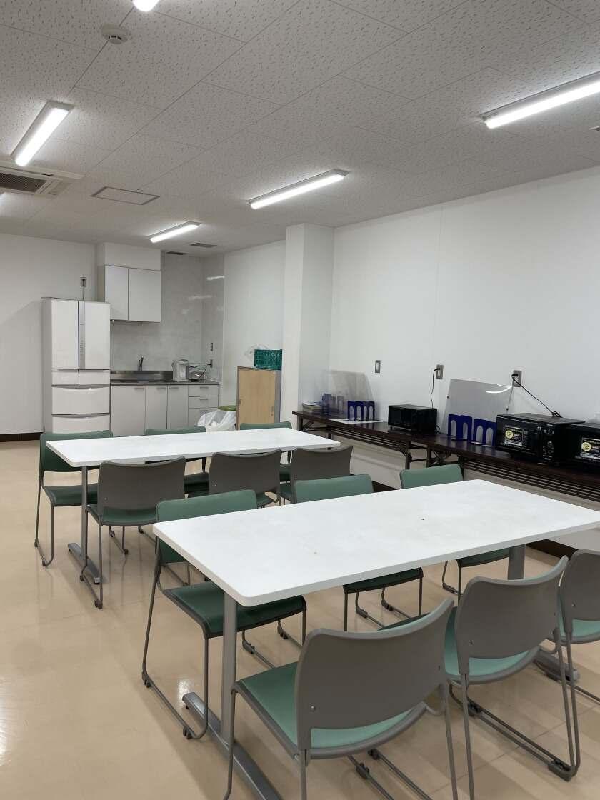 株式会社九州丸和ロジスティクス（ベジフルロジセンター）の制服3