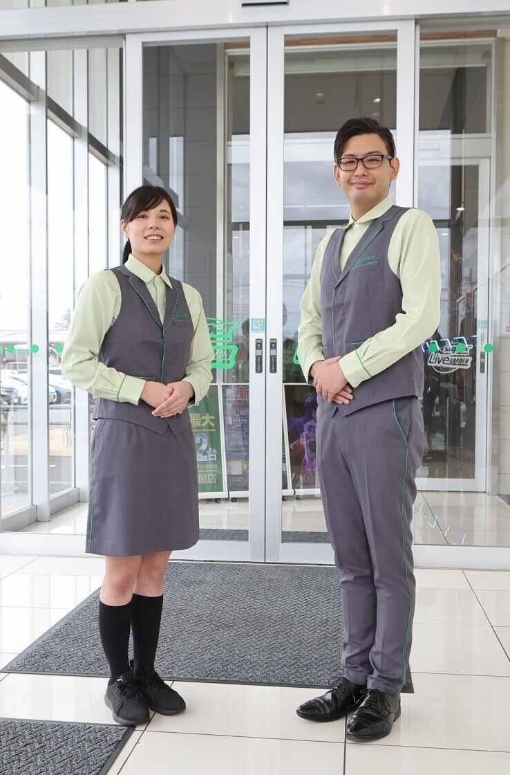 ライブガーデン宇都宮桜店の制服1