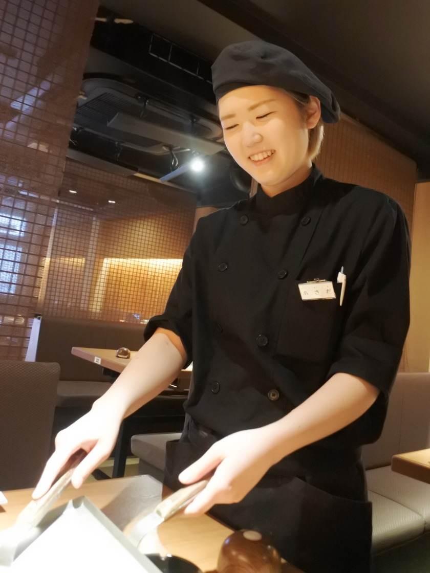 DONGURI四条寺町店の制服4