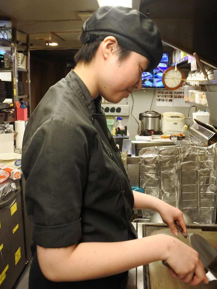 DONGURI四条寺町店の制服6