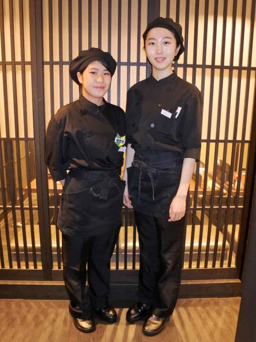 DONGURI四条烏丸店の制服1