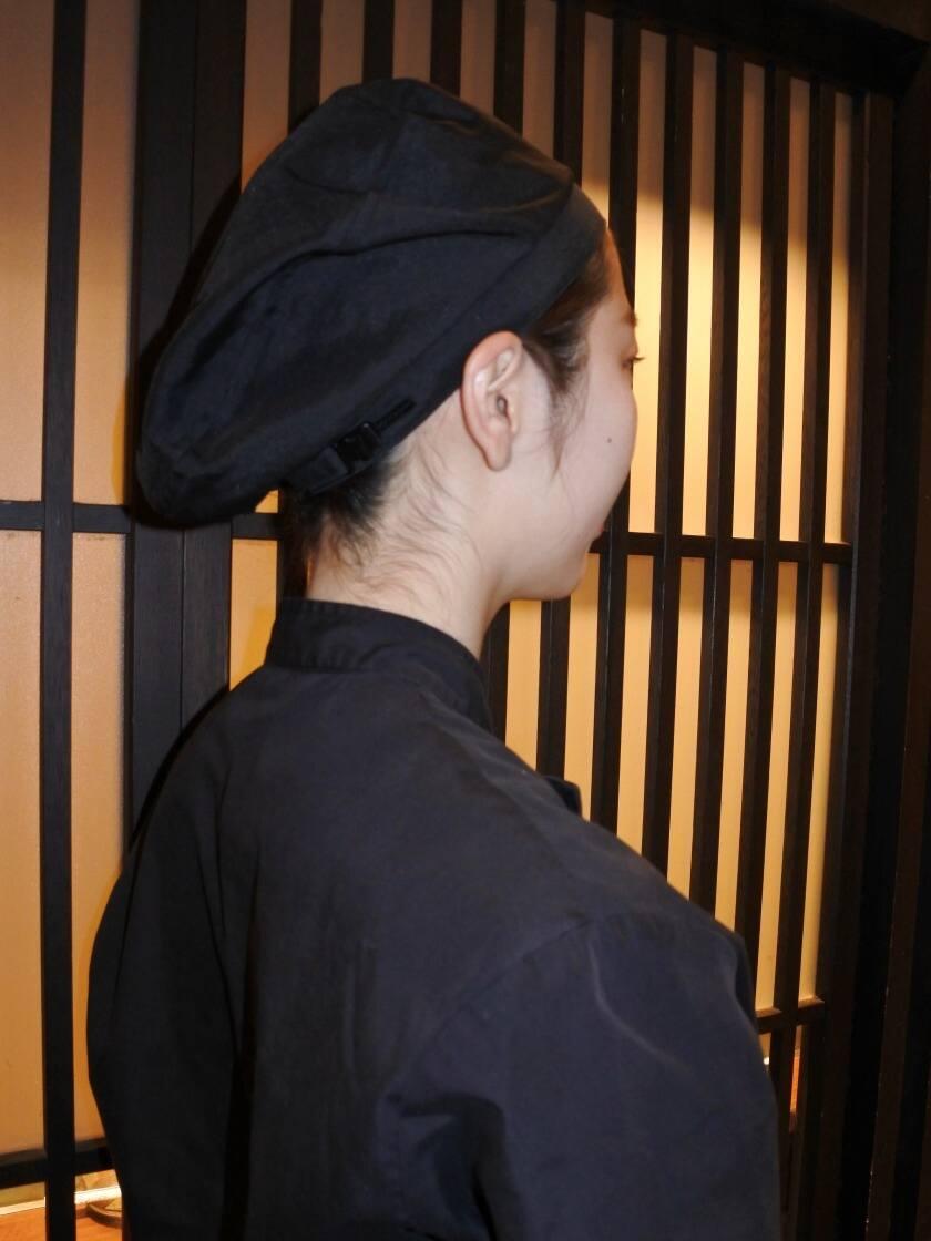 DONGURI四条烏丸店の制服3