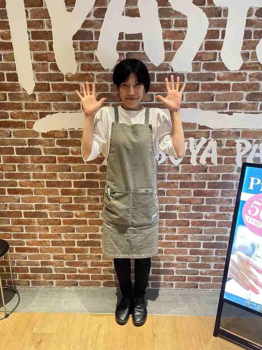 IVOホームズパスタトラットリア渋谷PART2の制服1