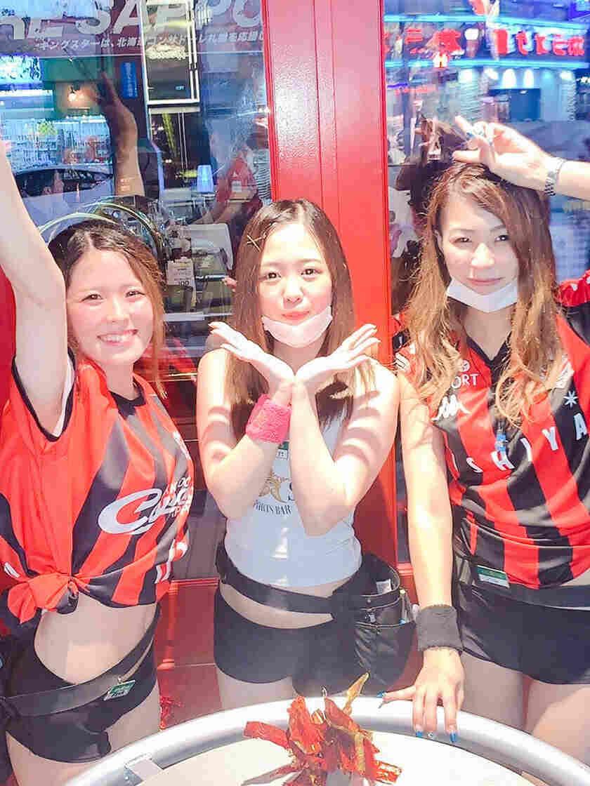 KING STAR 採用窓口の制服2