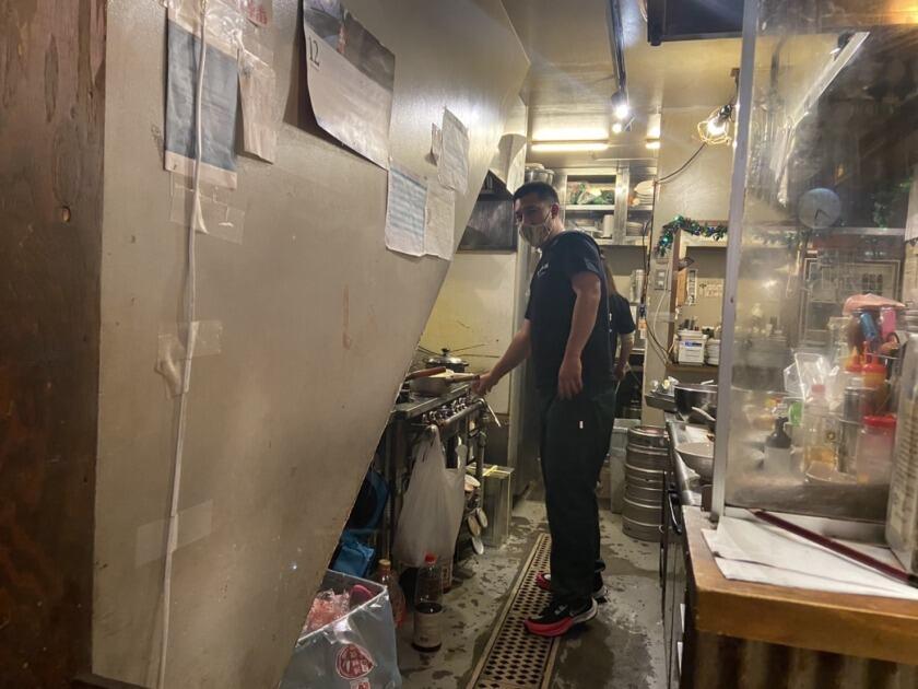 成増ダイナマイト酒場グレートの制服5