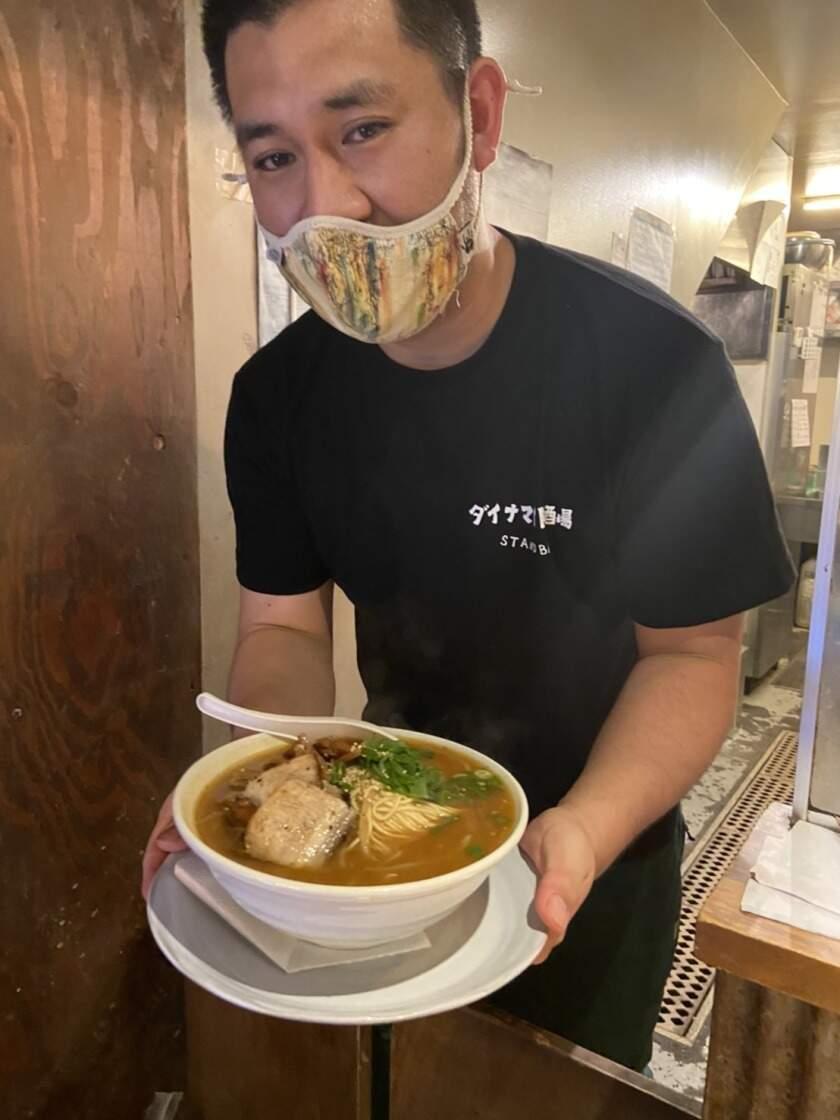 成増ダイナマイト酒場グレートの制服3