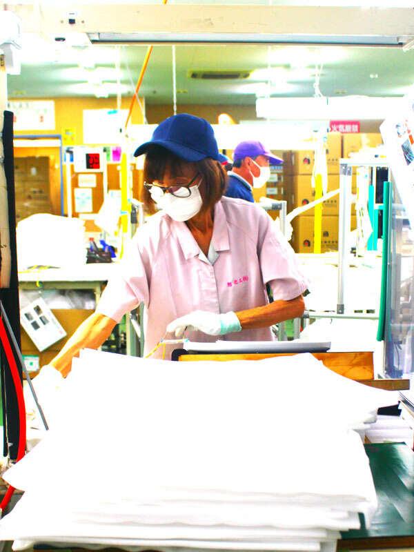 旭化工株式会社　東金工場の制服2