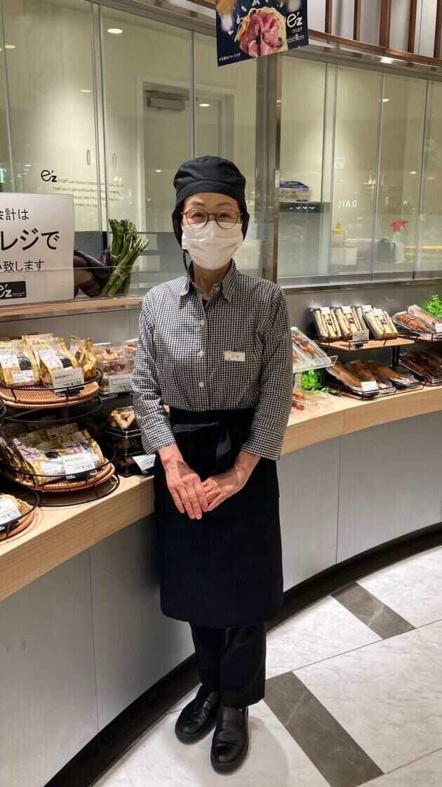 e'z mart アトレヴィ東中野店の制服1