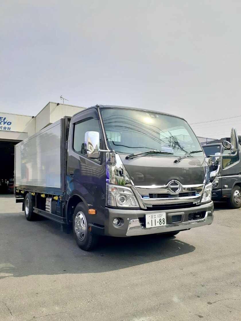 協栄クリーンサービス株式会社の制服3