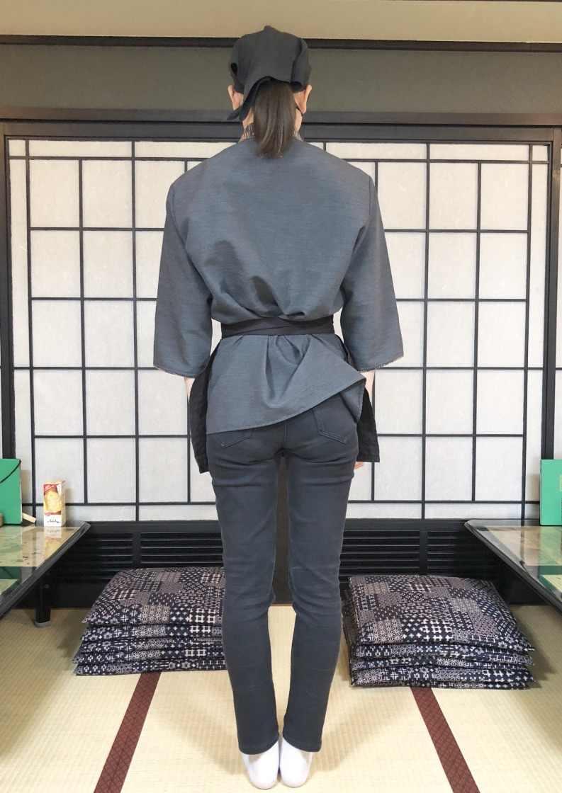 逢坂山かねよの制服4