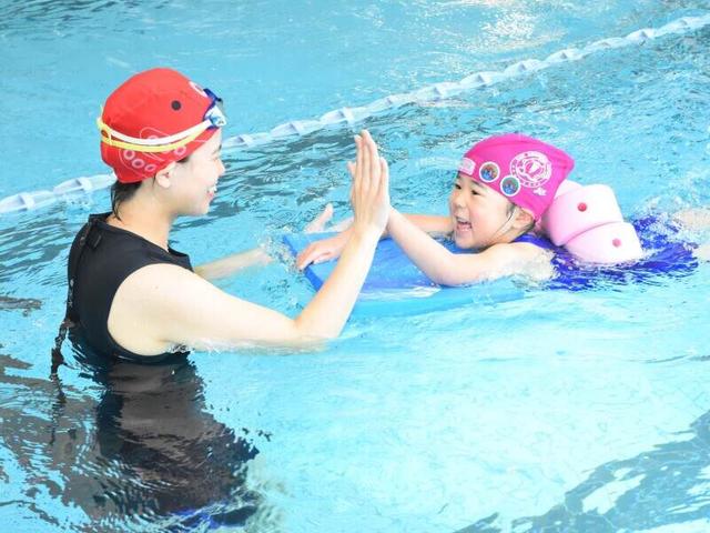 スイミングコーチ｜時給1,400円｜未経験OK｜施設利用可【姫路】(教育、姫路市)のイメージ画像