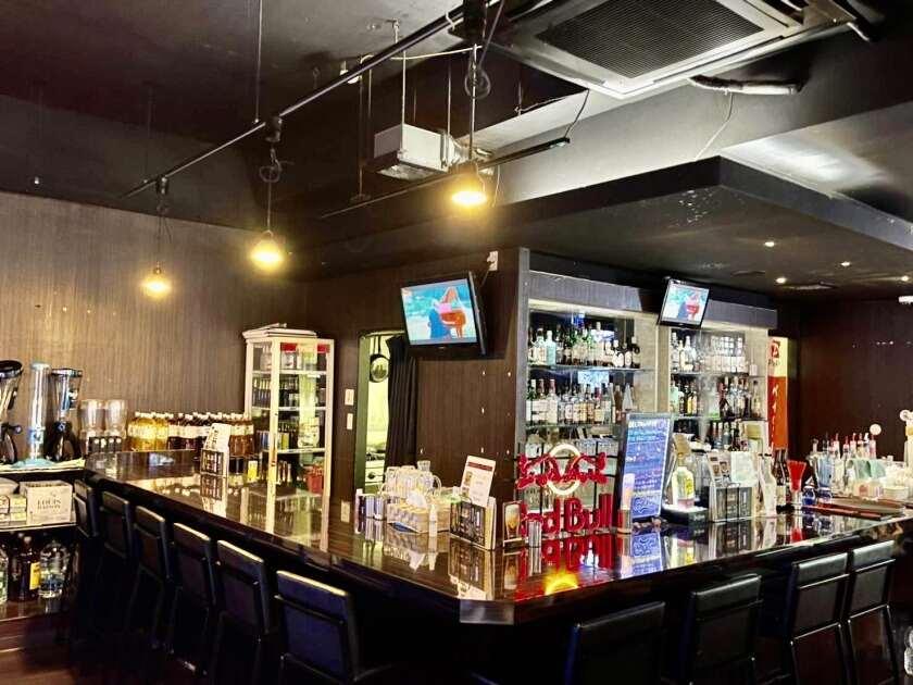 Darts Cafe DELTA 新小岩店の制服2