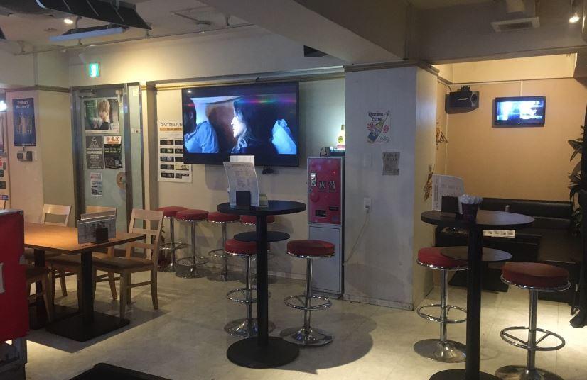 Darts Cafe DELTA 立川店の制服2