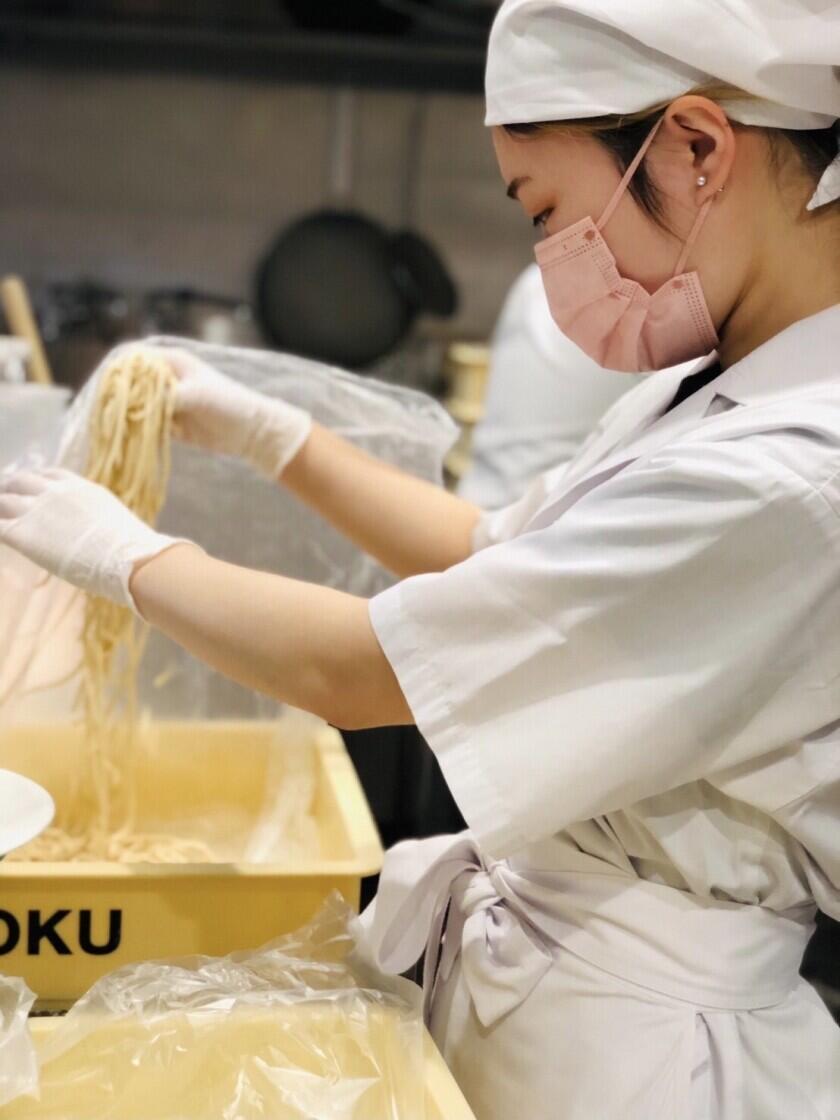 玉 ららぽーと豊洲店の制服1