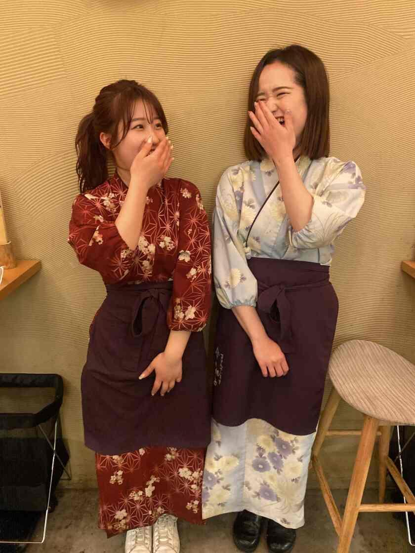 うまいもん酒場　源喜梅田店の制服3