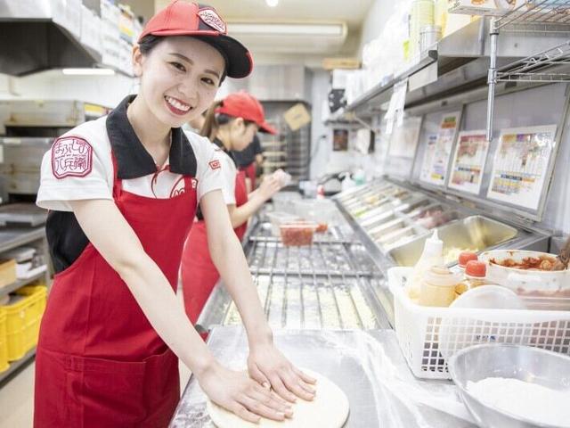 土日のみOK◎学生・Wワーク歓迎♪ピザ調理スタッフ(フード・飲食、名古屋市中区)のイメージ画像