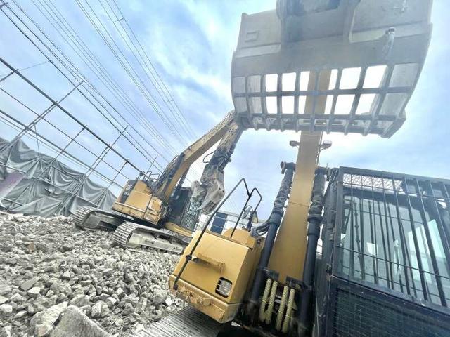現場移動ゼロ。資格支援制度を使って、未経験から重機のプロへ！(工場・製造、加西市)のイメージ画像