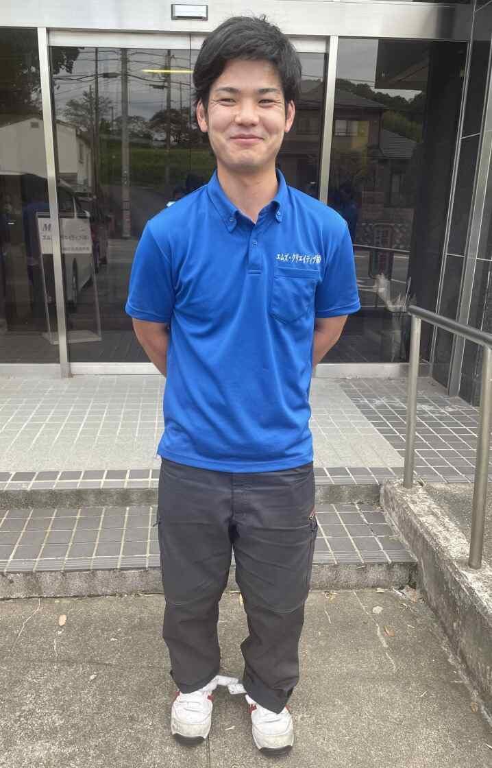 エムズ・クリエイティブ株式会社の制服2