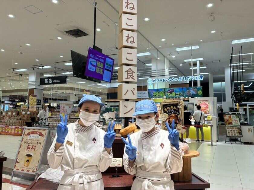 ハートブレッドアンティーク イオンモール香椎浜店の制服7