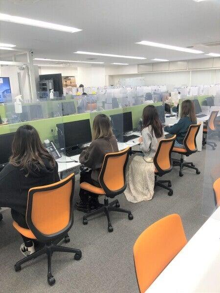 日本トータルテレマーケティングの制服3