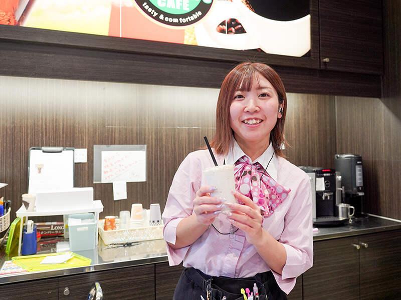 ロンハイズカフェ伊都店の仕事画像1