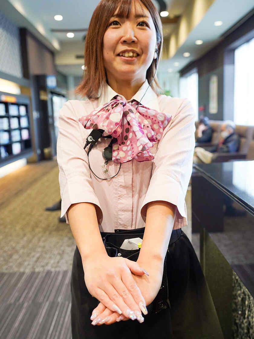 ロンハイズカフェ遠賀店の制服8