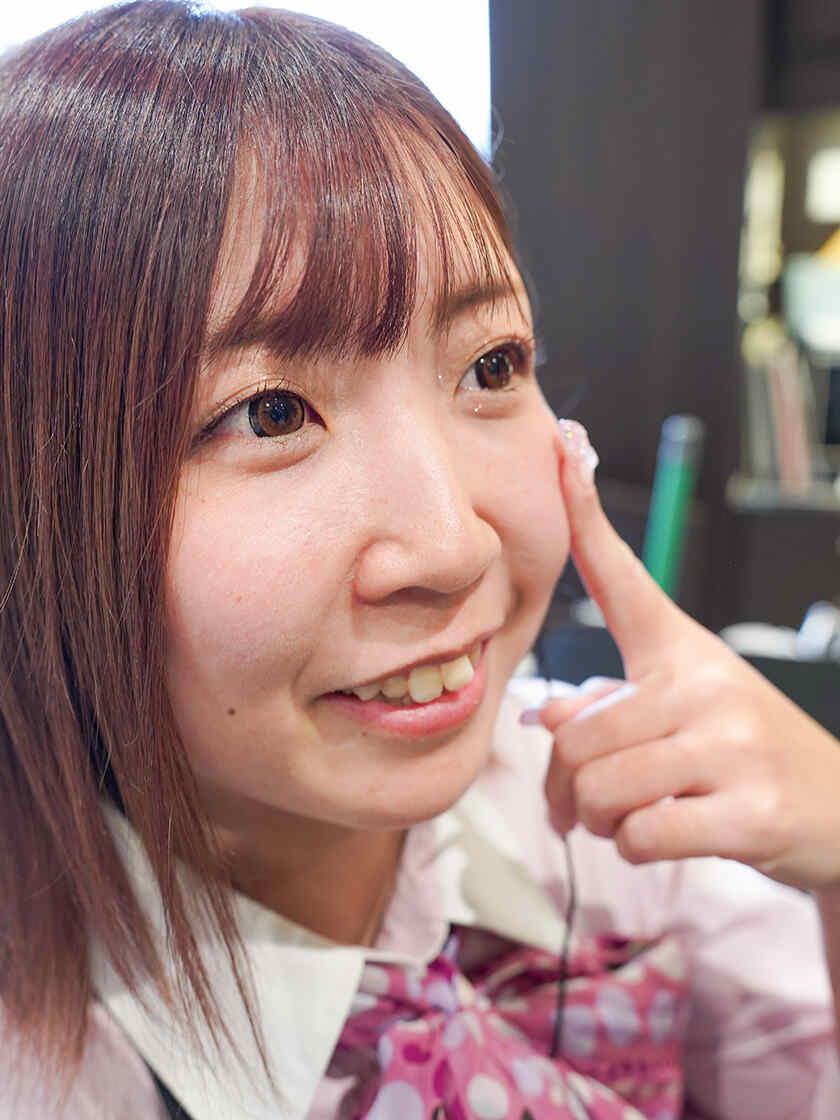 ロンハイズカフェ遠賀店の制服7