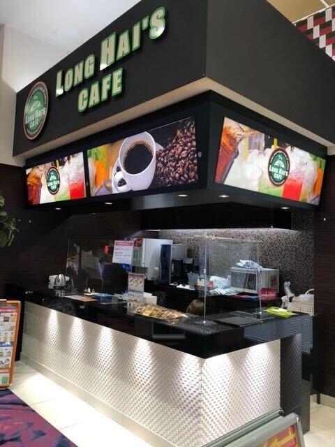 ロンハイズカフェ伊都店の制服3