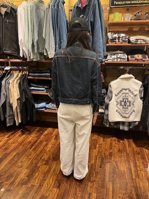 ムラサキスポーツ anotherstyle テラスモール湘南店の制服3