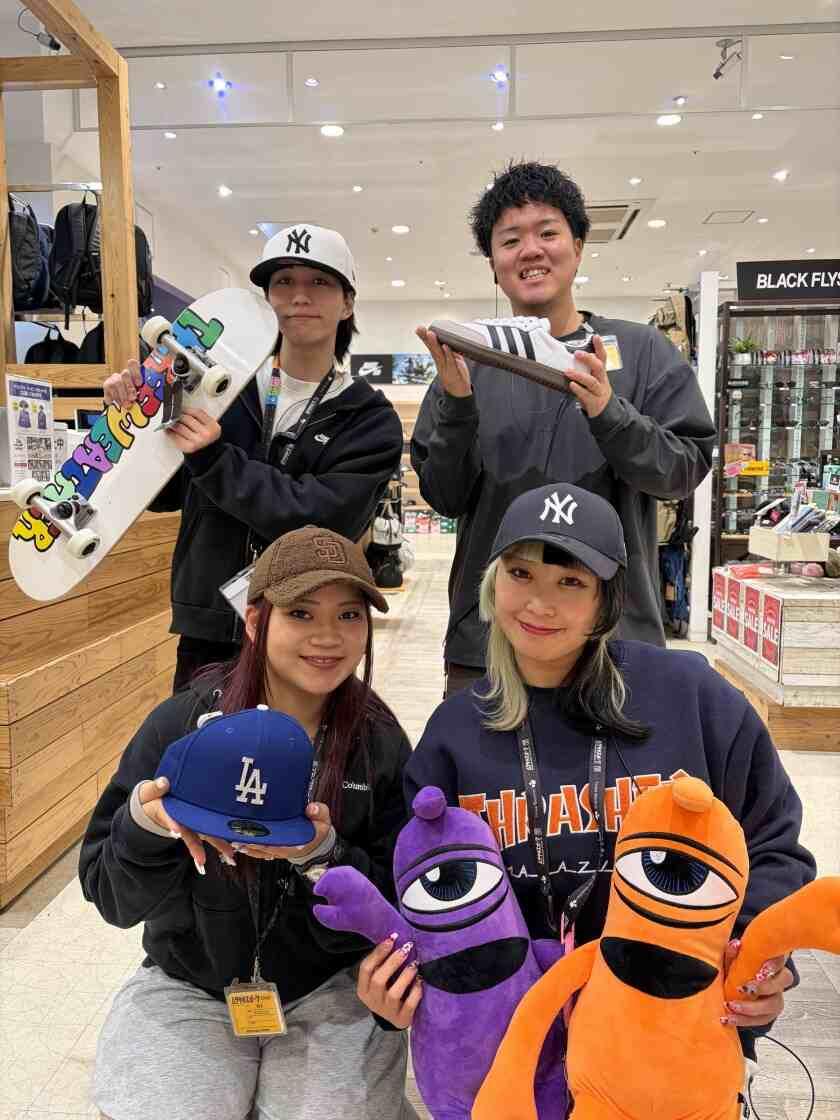 ムラサキスポーツ イオンモール浜松志都呂店の制服1