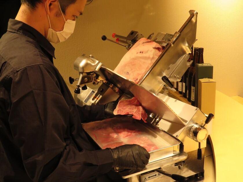 合同会社Hapy Resの制服1