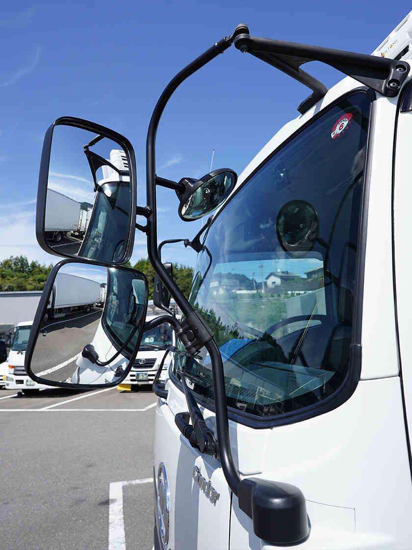 株式会社大富　北九州営業所の制服3