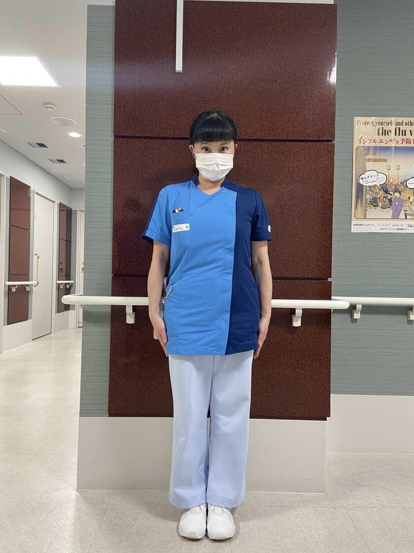 医療法人社団　苑田会　花はたリハビリテーション病院の制服2