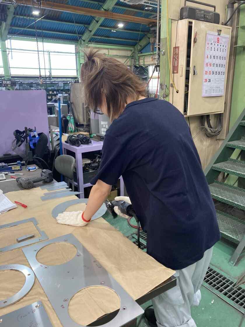 有限会社足羽工業の制服3