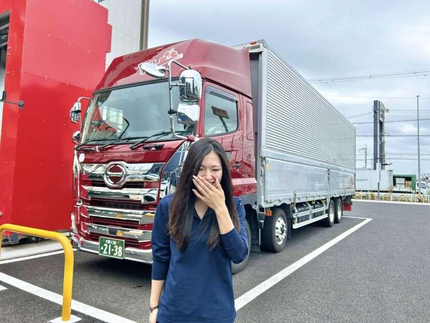 株式会社YTRの制服6