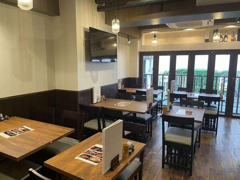 鳥大志 上野本店の制服1