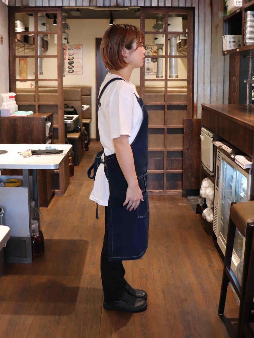ラムちゃん　有楽町店の制服2