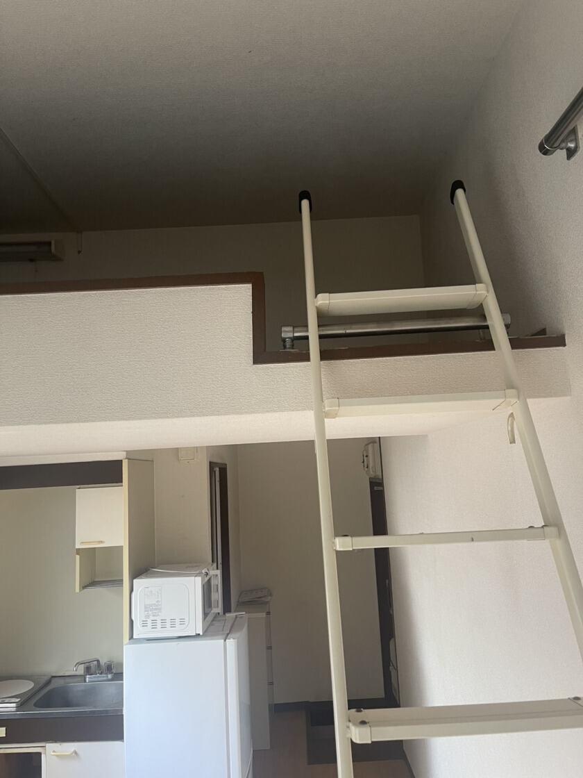 株式会社エフォートの制服3