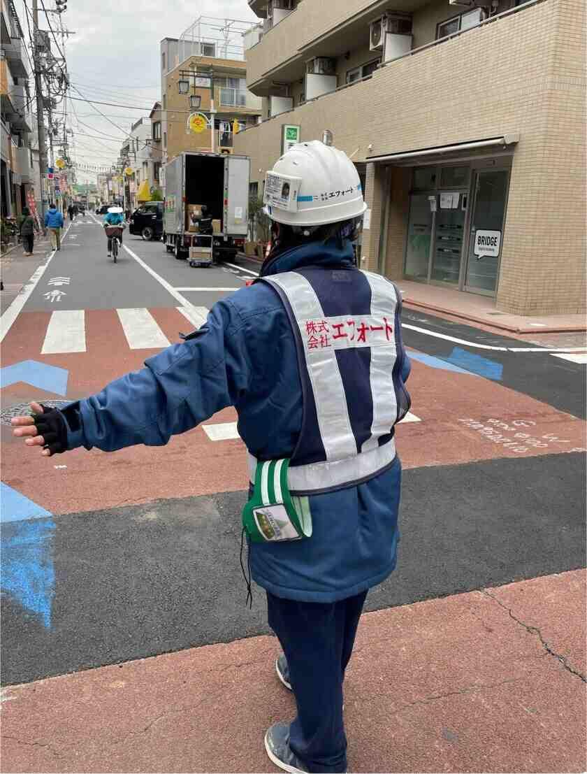 株式会社エフォートの制服1