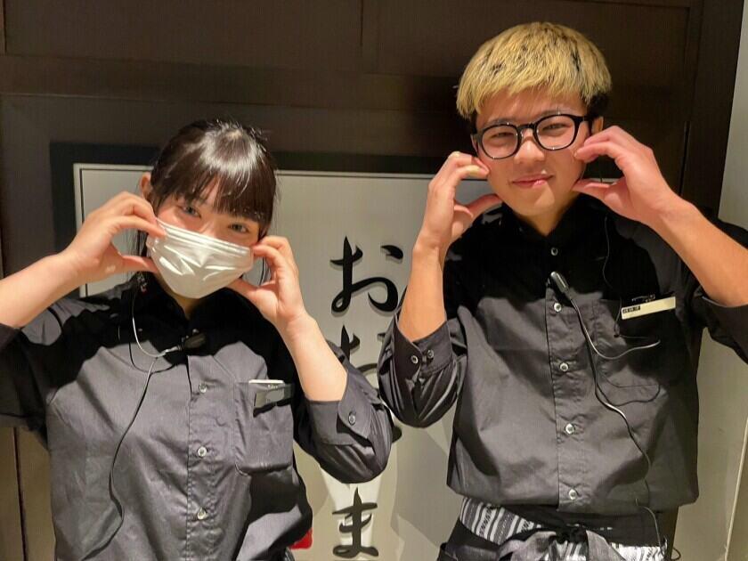 博多もつ鍋おおやま 横浜店の制服1