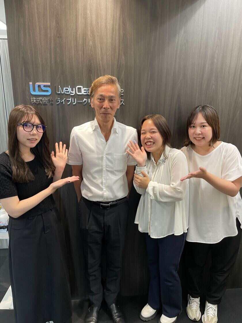 株式会社ライブリークリーンサービスの制服2