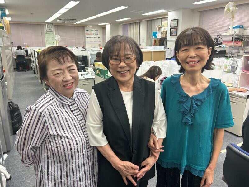 株式会社鶴亀堂の制服6