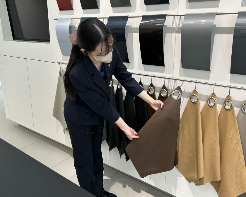 ボルボ・カー奈良の制服1