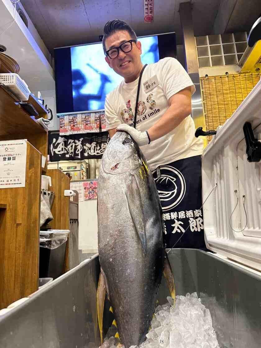 浜焼太郎　川崎店の制服2