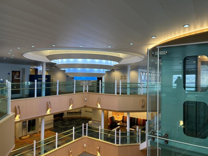 有限会社ビルペット 大阪の制服4