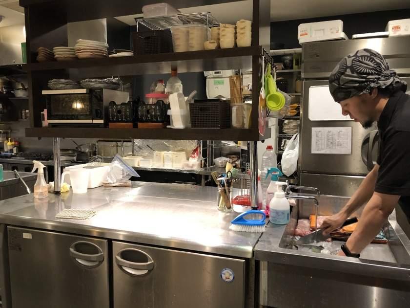 やまと庵本店の制服3