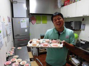 はなまるデイサービス東香里の制服1