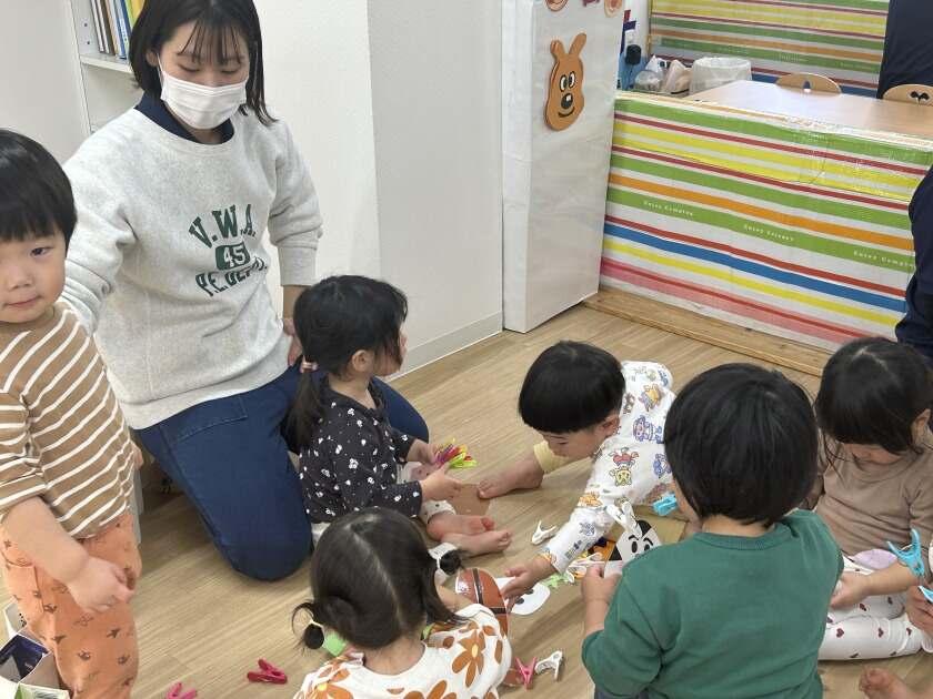 はなまる枚方公園保育園の制服2